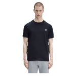 T-shirt 4